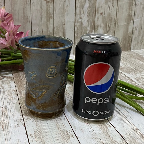 Signed Pottery Japanese Glazed Tea Cup - Picture 10 of 12